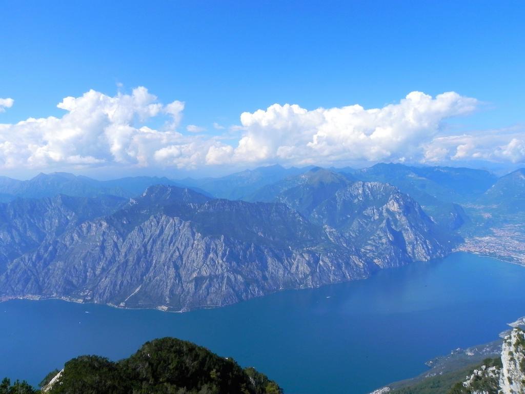 מלון אביו Rifugio Monte Baldo מראה חיצוני תמונה